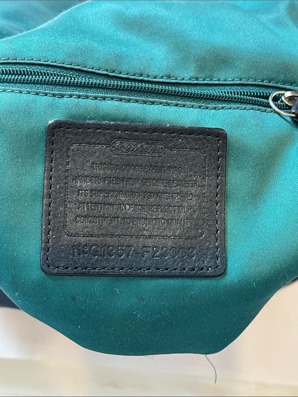 Coach VTG Park Taylor Crossbody Pebbled Leather Black  Strap Bag Purse
